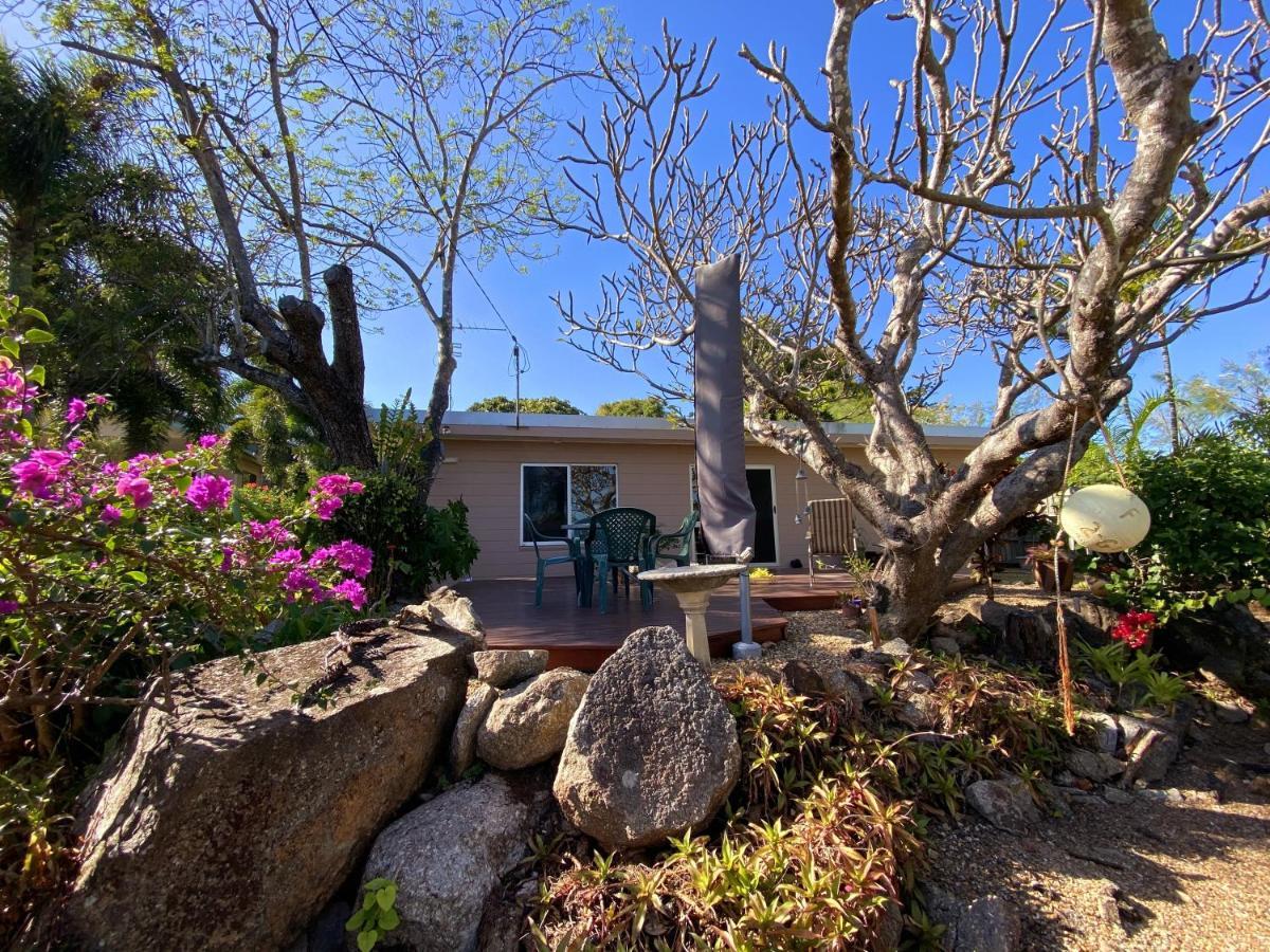J & Ella'S Holiday House - 2 Bedroom, 2 Bathroom Home Cooktown Exterior photo